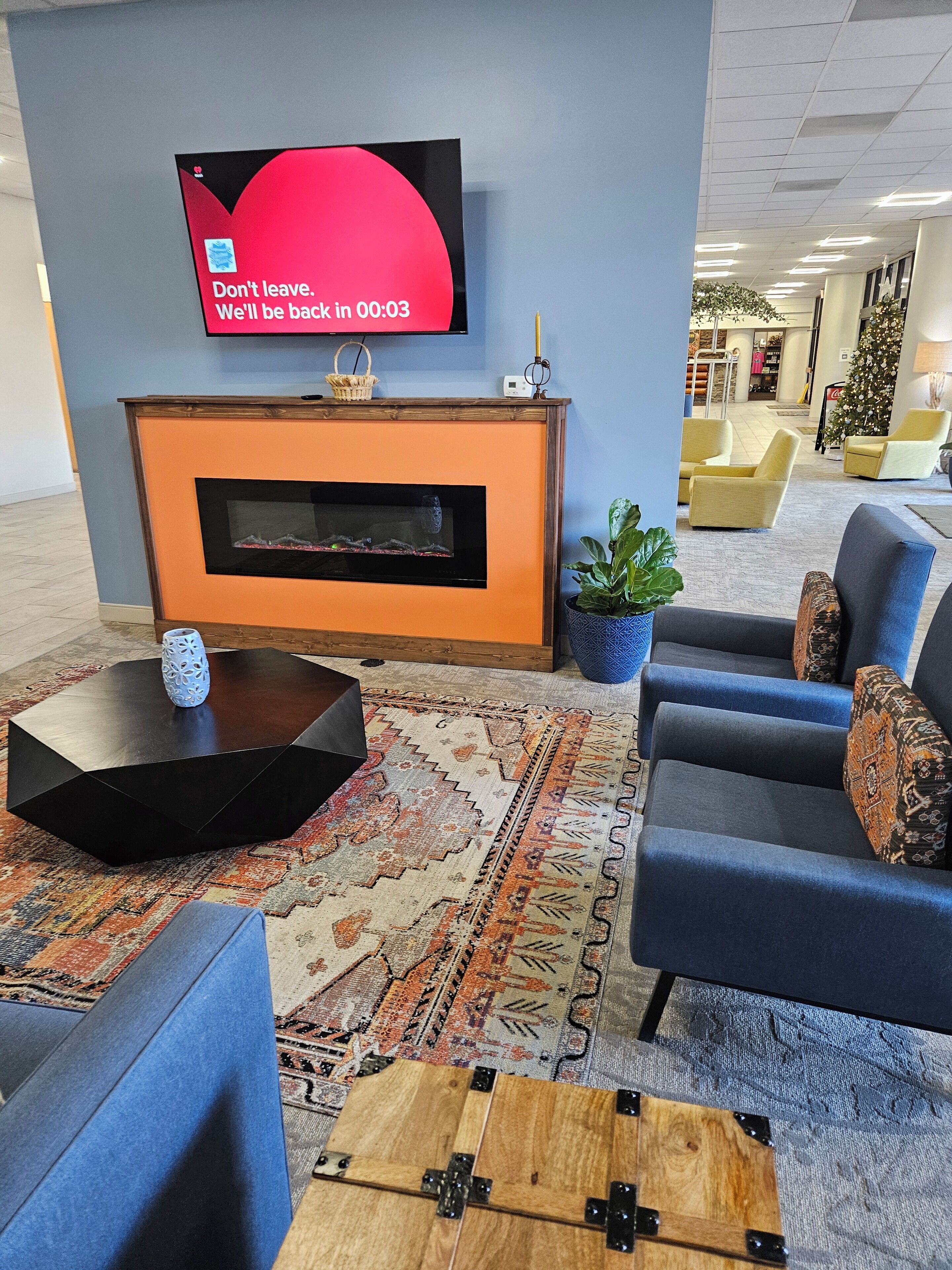 Área de estar no saguão