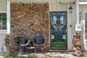 Exterior - Navajo (Flagstaff)