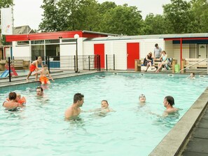 Chalet | Pool - Atmospheric Chalet Near the Wadden Sea (Tzummarum)