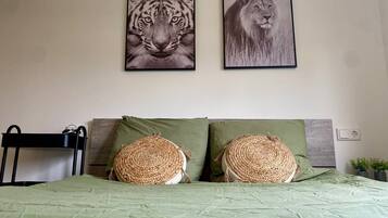Chalet | 2 bedrooms, individually furnished, bed sheets