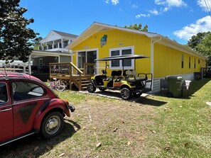 Exterior - The Sandy Bottom is the perfect location for your next beach vacation!  (Myrtle Beach)