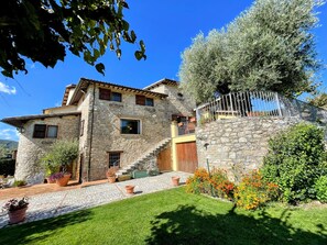 House, 5 Bedrooms, Smoking, Patio | Exterior