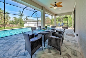 Outdoor dining - Sanddollar | Pool | Blackstone | 3 Bed, 2 Bath (Port Charlotte)