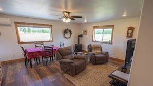 TV, fireplace - Private, second story retreat with amazing views just minutes from town. (Bonners Ferry)