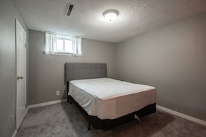 4 habitaciones, wifi gratis y ropa de cama