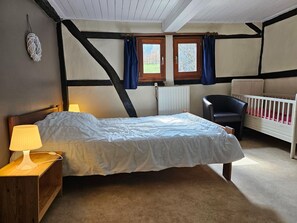 House | 6 bedrooms, individually furnished - Renovated Holiday Home in Stavelot With Infrared Sauna (Stavelot)