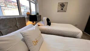 아파트 | 2 개의 침실, 무료 WiFi, 침대 시트