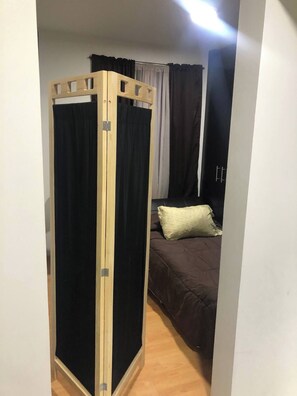 4 soverom, strykejern/-brett, wi-fi (inkludert) og sengetøy