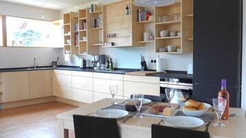 Căn hộ | Bếp riêng | Lò nướng, ấm điện, lò nướng bánh mì