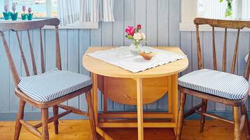 House | Dining