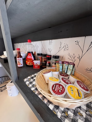 Dining - Alarcon Ranch (Weldon)