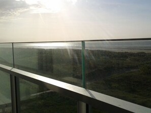 Vista para praia/oceano