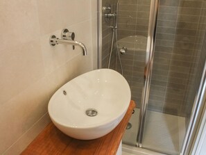 Apartamento | Banheiro | Toalhas de banho 