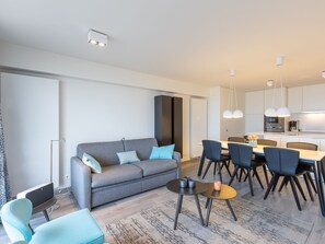 Apartment | Dining - Modern Apartment for Family (Middelkerke)