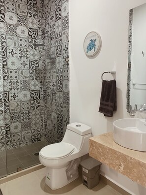 Towels, soap, shampoo, toilet paper - Hermoso Departamento con Gran Vista al mar a 5 min de la Playa (Mazatlán)