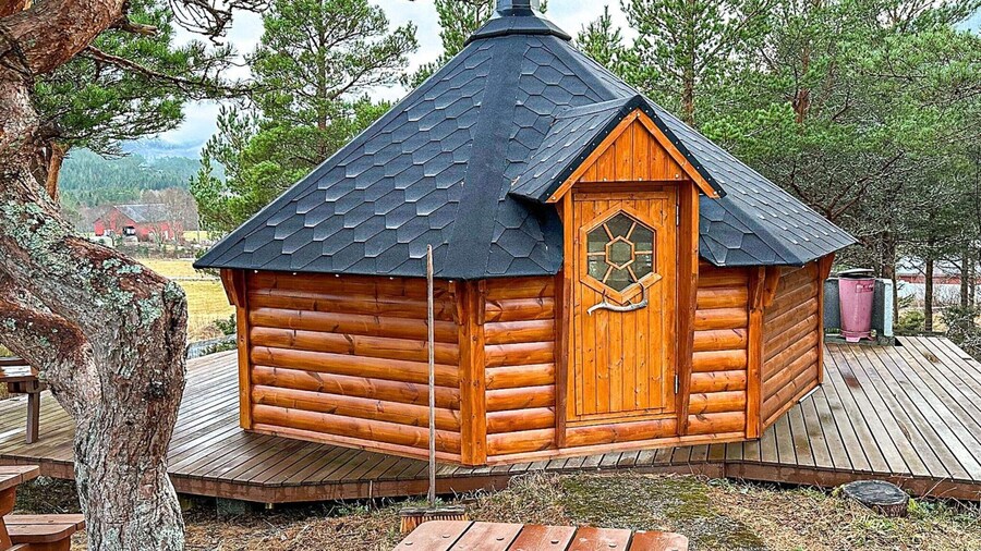 4 Person Holiday Home in Lysoysundet