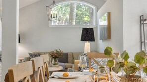 House (4 Bedrooms) | Interior - Hilton Hideaway by Avantstay Private Pool, Walk to Beach (Hilton Head Island)