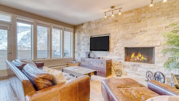 House (2 Bedrooms) | Front of property