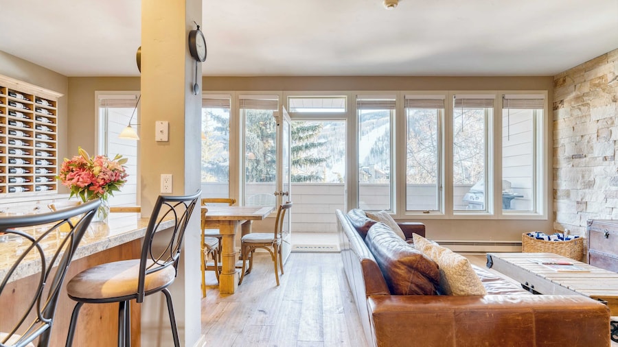 Sunvail by Avantstay 10min Walk to Ski Lifts!
