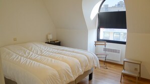 Apartemen | 3 kamar tidur dan dilengkapi dengan perabotan berbeda-beda