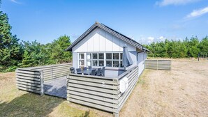 House | Exterior - 4 Person Holiday Home in Blavand (Blavand)