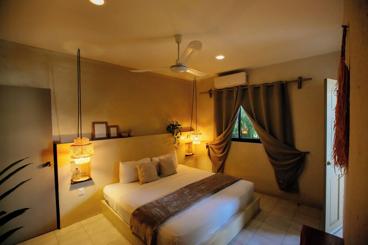 Decoración personalizada, wifi gratis y ropa de cama