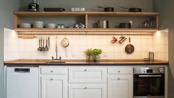 House | Private kitchen | Oven