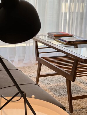 Interior - Spacious, bright and large balcony. (Buenos Aires)