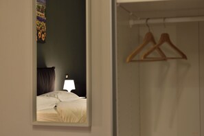 2 chambres, bureau, fer et planche à repasser, Wi-Fi