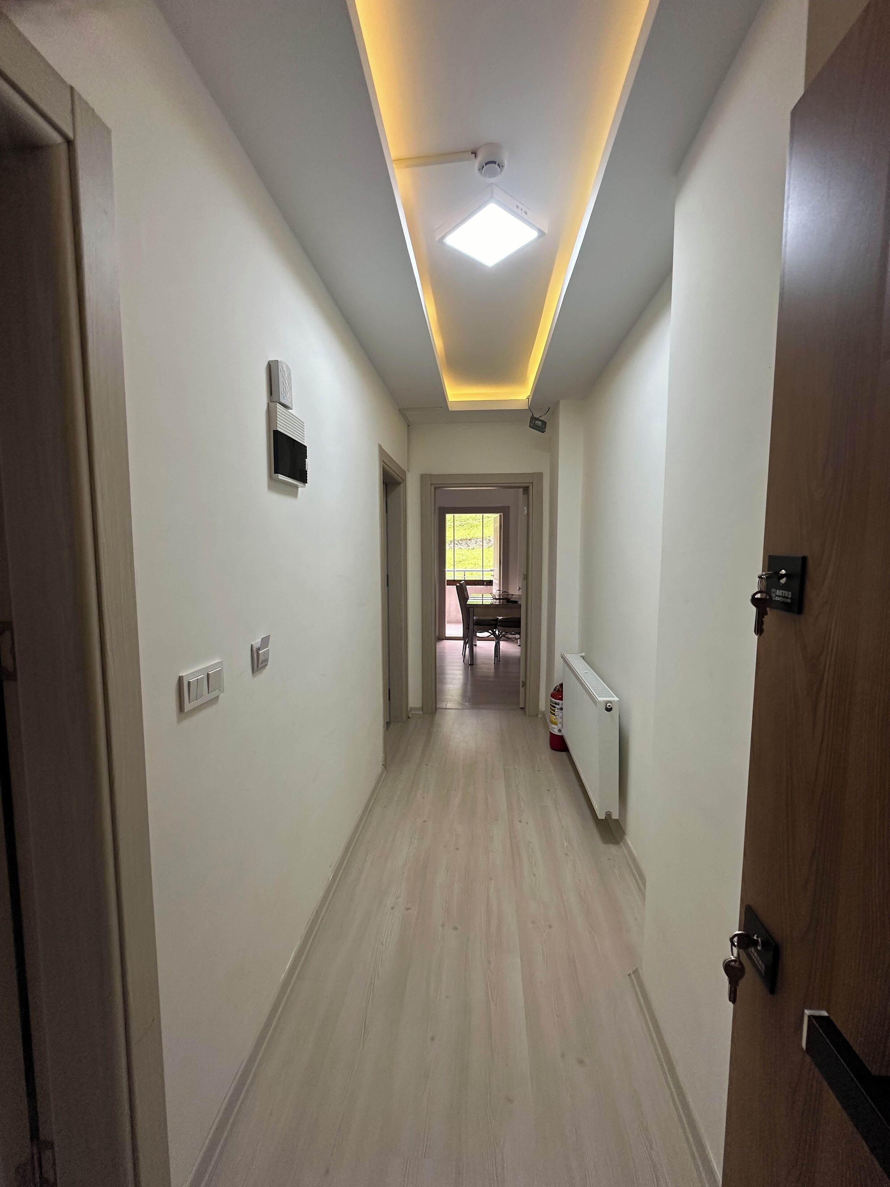 Deluxe Condo, Mountain View | Desk, soundproofing, free WiFi