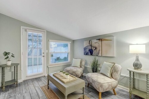 Beach Cottage+Mayo+Snowbirds+Beach+TPC Golf +Beach+Sunshine Park+Outside dining