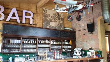Bar (in der Unterkunft)