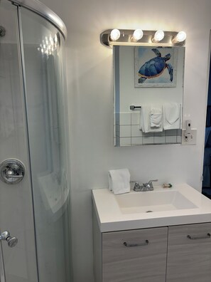 Standard Single Room, Beach View | Bathroom - Hotel Sophia Boutique Hotel (St. Thomas)