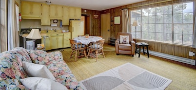 70s Mountain Cabin | Near San Antonio Hot Springs