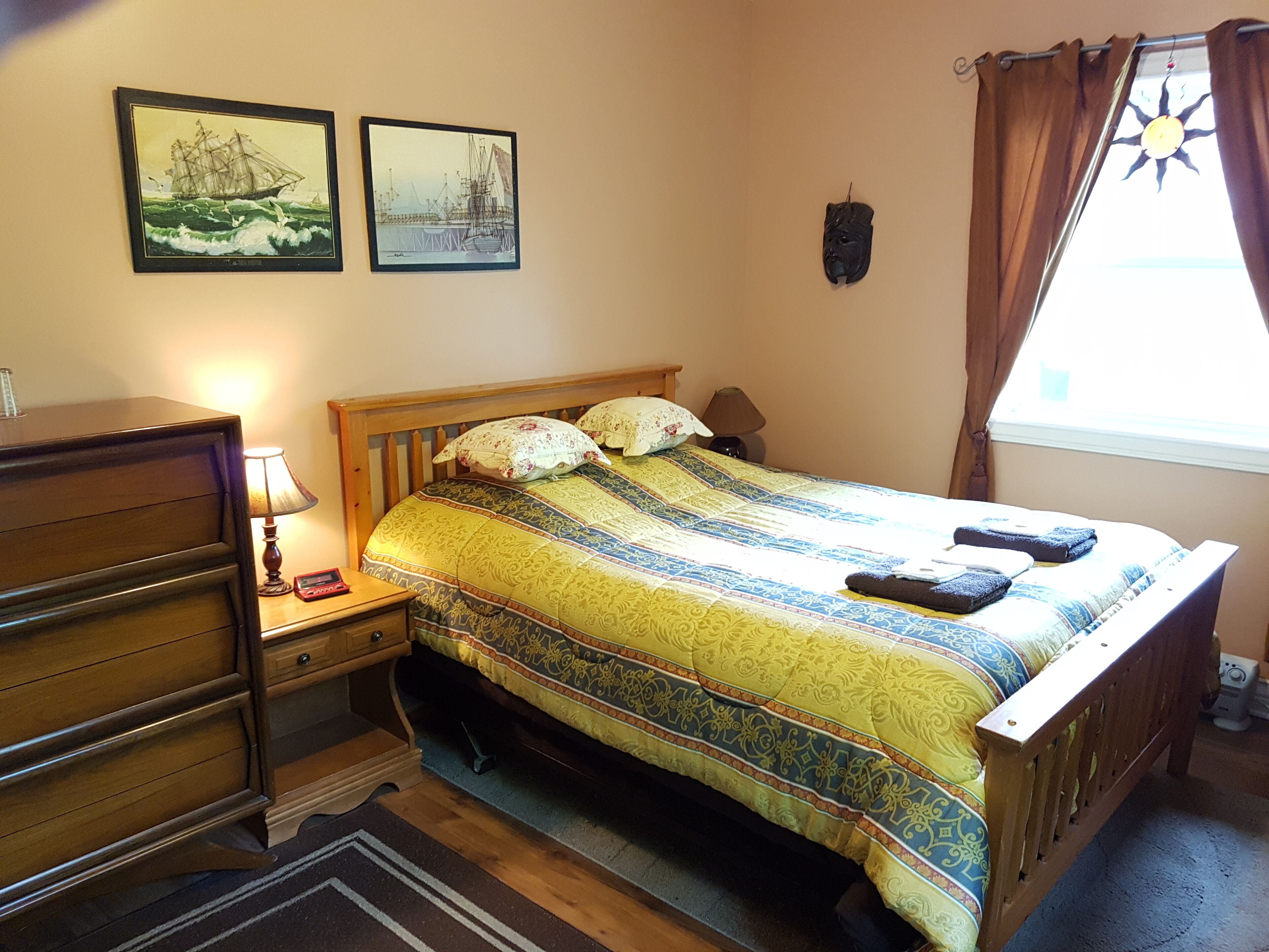 Quarto família, vista para o jardim | Quartos à prova de som, Wi-Fi de cortesia, roupa de cama