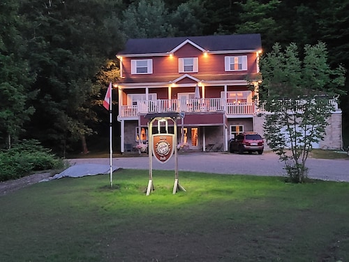 The Hidden Treasure - Le Trésor Caché