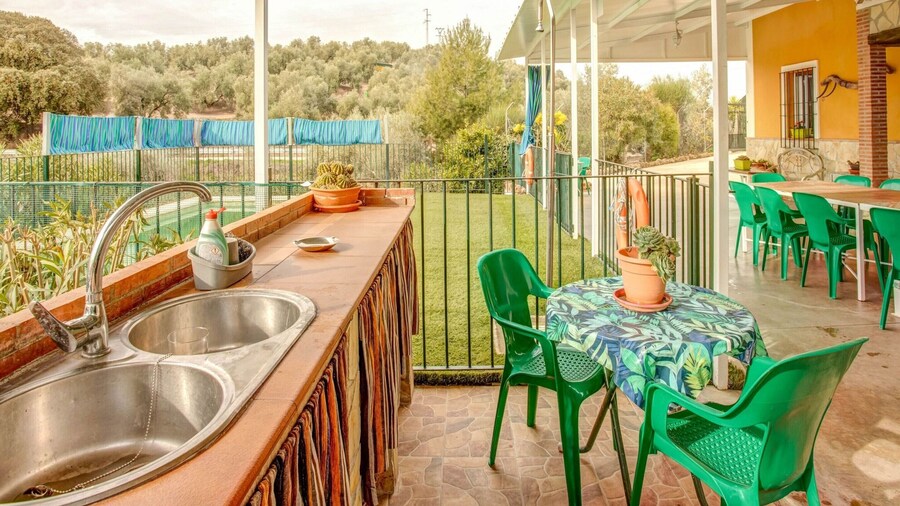 Charming Villa With Private Pool