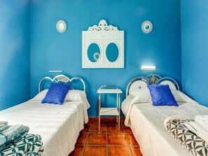 Casa | 5 dormitorios, mobiliario individual, ropa de cama