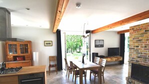 Apartment | Dining - In the Landhaus Rosengarten on Rugen (Garz/Rügen)