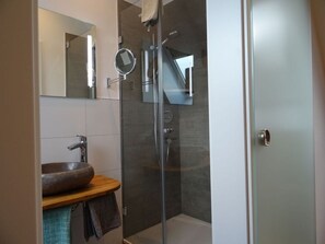 Apartment | Badezimmer