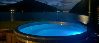 5 bedroom lovely home in ølensvåg