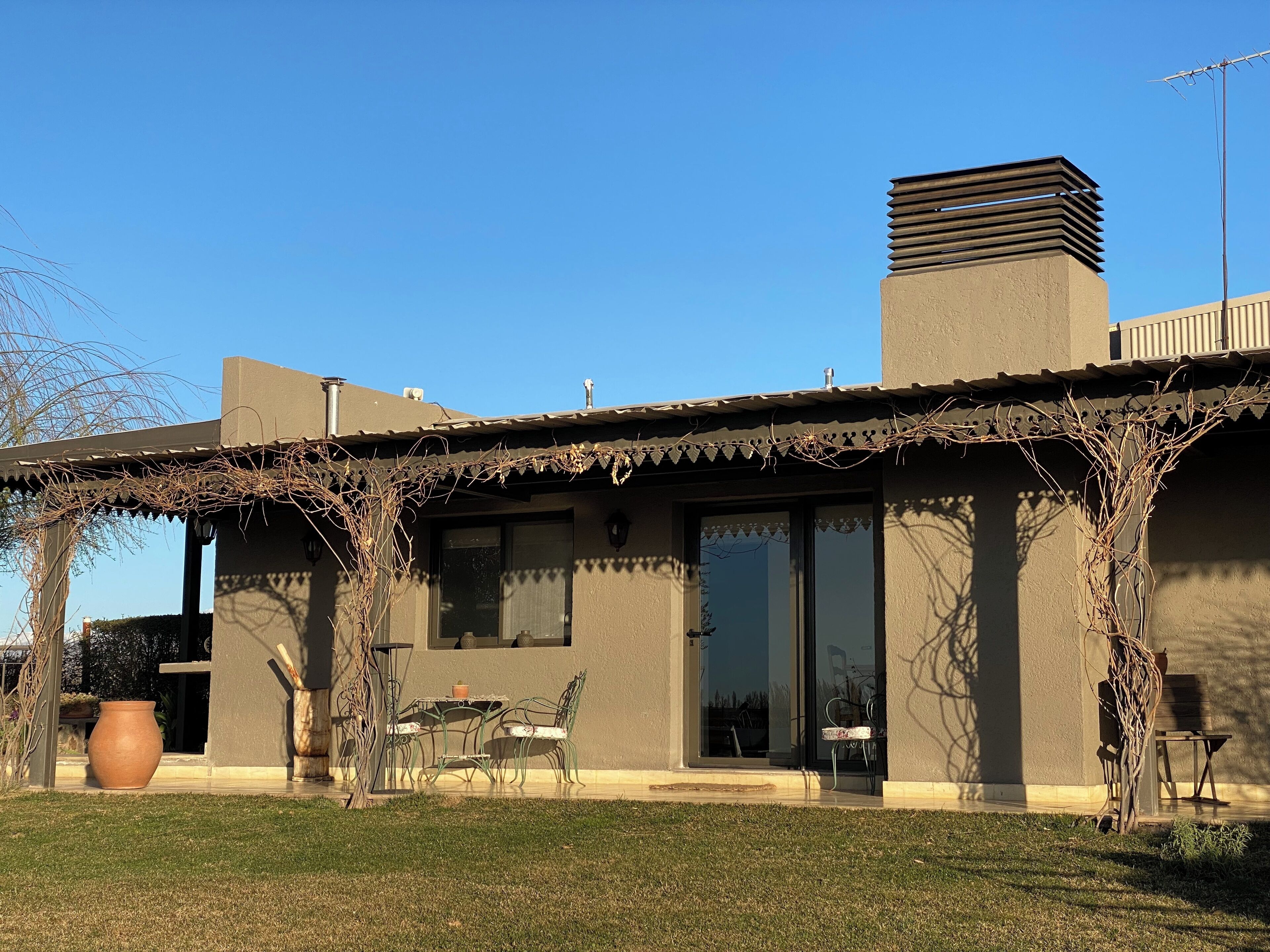 Fachada de la propiedad