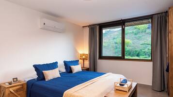 Vila | 3 quartos, espaço de trabalho para notebook, cortinas blackout