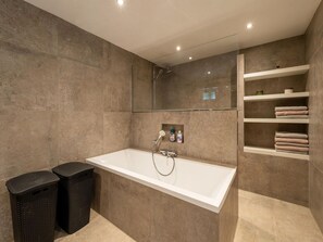 Ferienhaus | Badezimmer