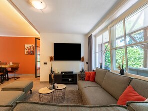 Living area - Eibergen Holiday Retreat Home (Eibergen)