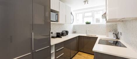 Fridge, microwave, oven, dishwasher