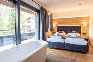 House | 4 bedrooms, individually furnished