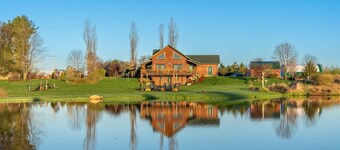 Luxe Amish Log Cabin | 10 Acres | Private Pond | Kayak | Pizza Oven | ATV Trails