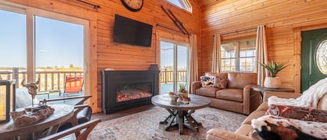 Smart-TV, Kamin, Tischfußball, Tischtennisplatte