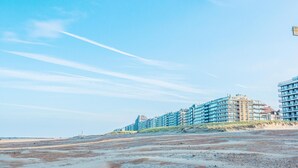 Apartment | View from property - Waves & Relaxation Retreat (Nieuwpoort)